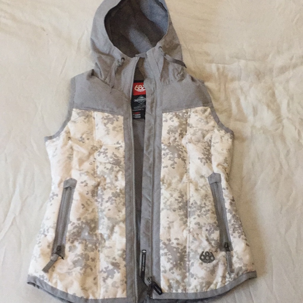 686 Authentic Hillside Vest